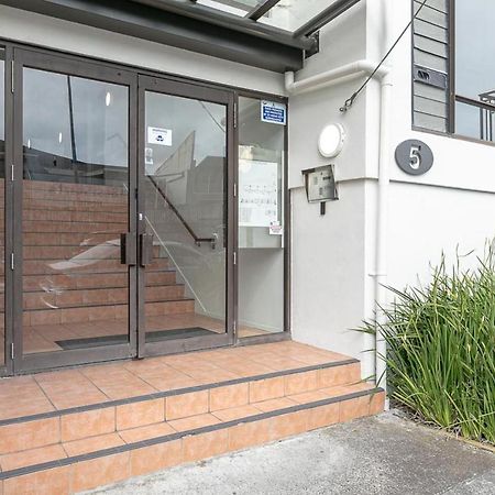 Roomy High-Ceiling Loft Apartment - Free Parking! Auckland Dış mekan fotoğraf